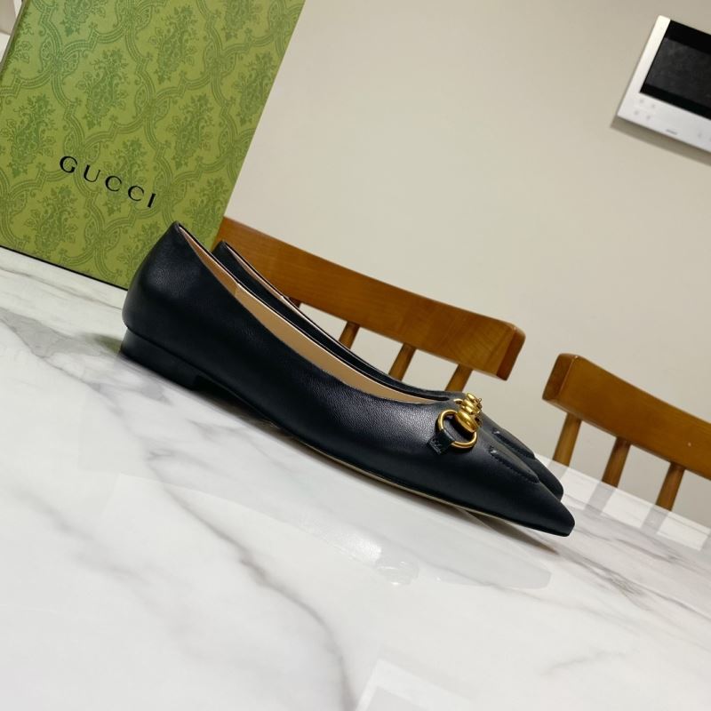 Gucci Flat Shoes